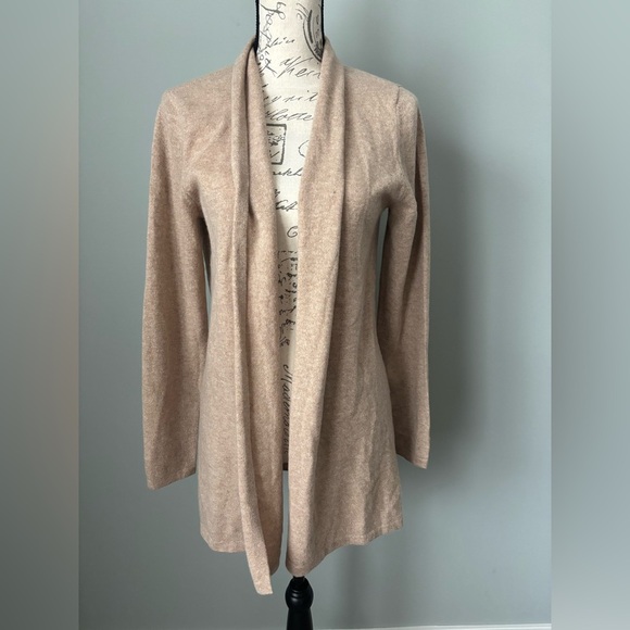 MILLSTRAND CO Sweaters - Millstrand Co. 100% Cashmere Cardigan, women’s M
